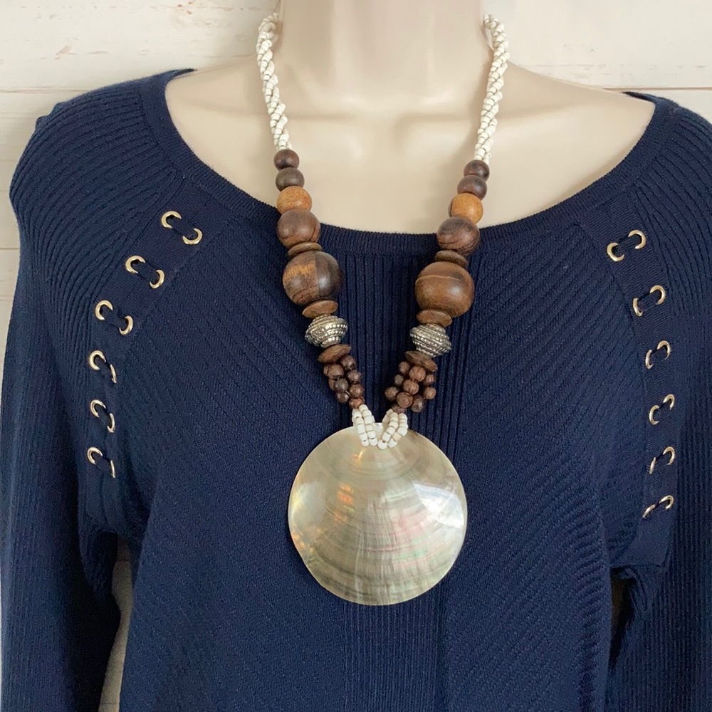 Vntg 24” Abalone Shell & Wood Statement Necklace - image 5
